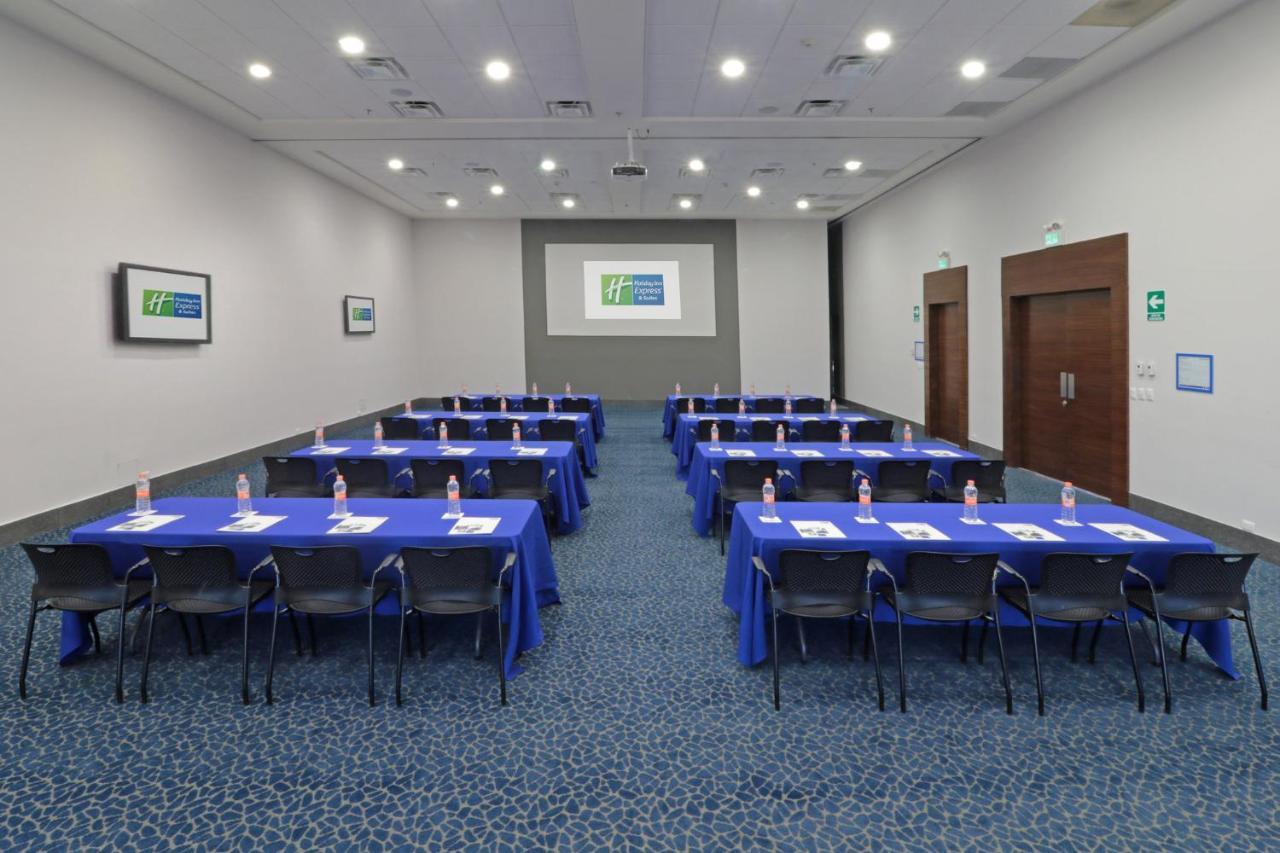Holiday Inn Express Hotel & Suites Hermosillo By Ihg Exterior foto
